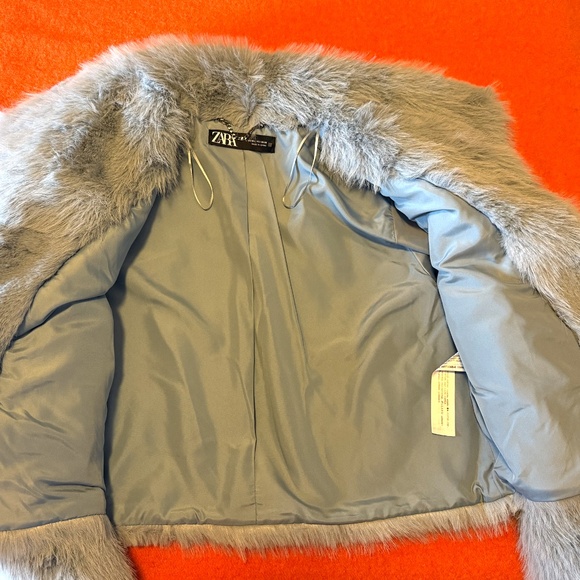 Zara bluish short faux fur jacket coat NWT - Picture 7 of 9